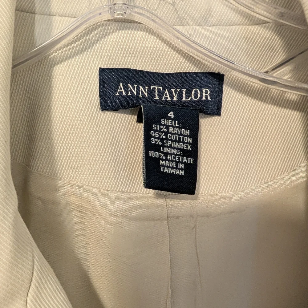 Women's Cream Jacket - Picture 2 of 8